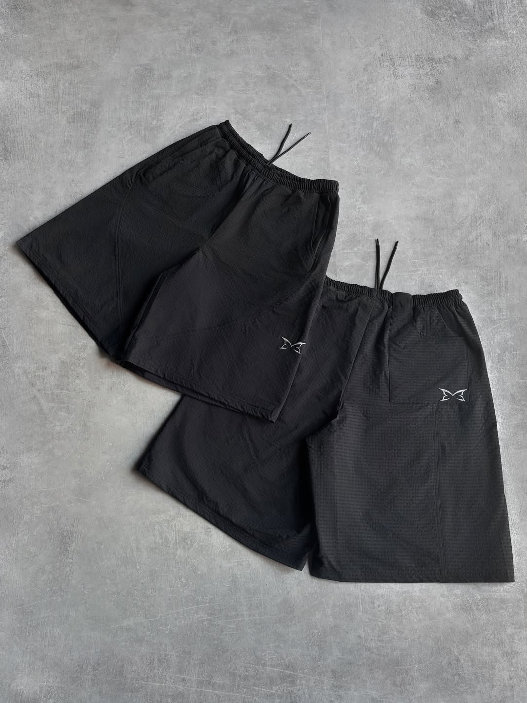 Mertra Shorts Black
